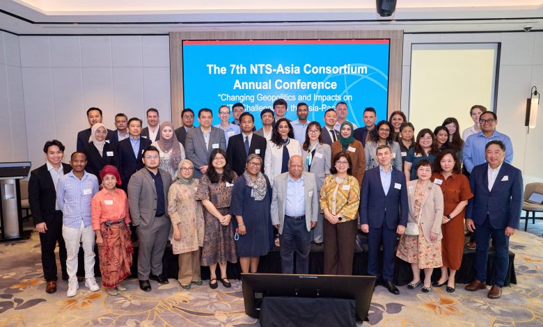 BIPSS President Addresses NTS Conference in Singapore 1
